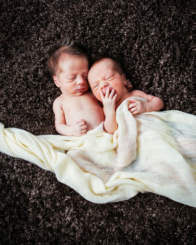 newborn baby professional photographer